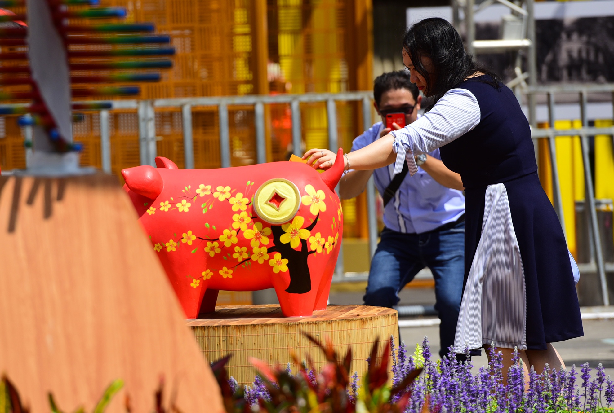 Nguoi Sai Gon doi nang du xuan giua trua ngay Tet anh 17