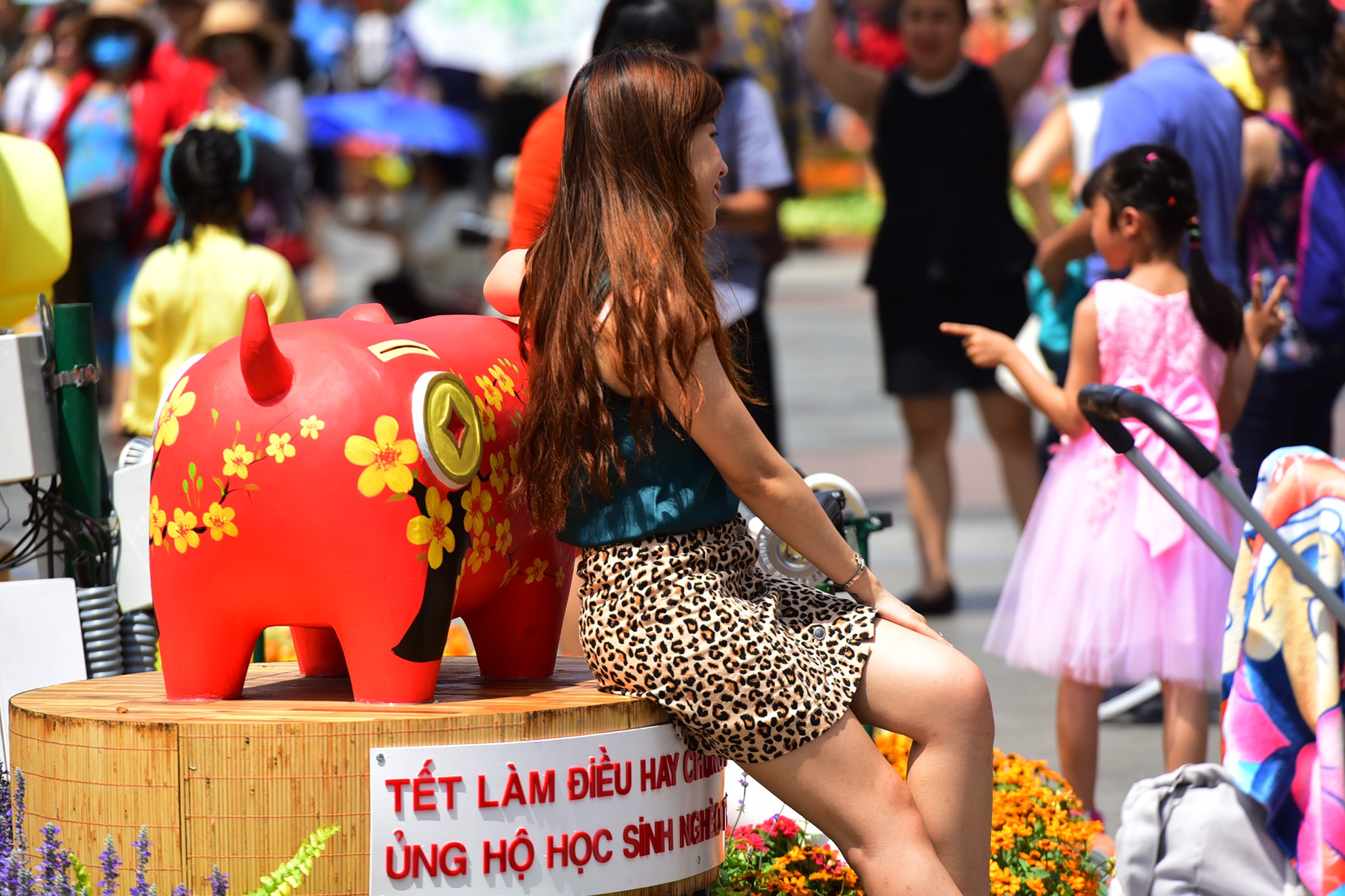 Nguoi Sai Gon doi nang du xuan giua trua ngay Tet anh 18