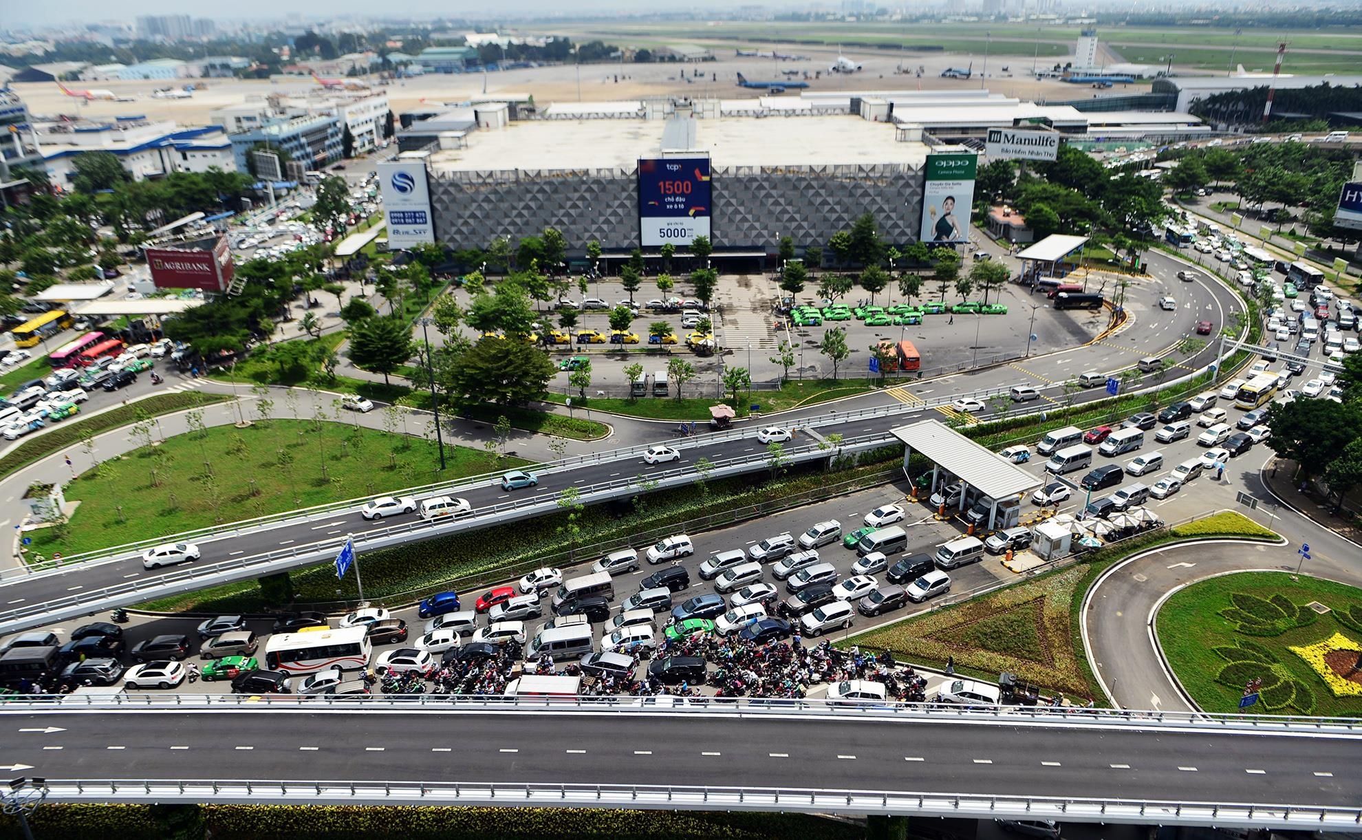 canh dong duc o san bay Tan Son Nhat anh 18