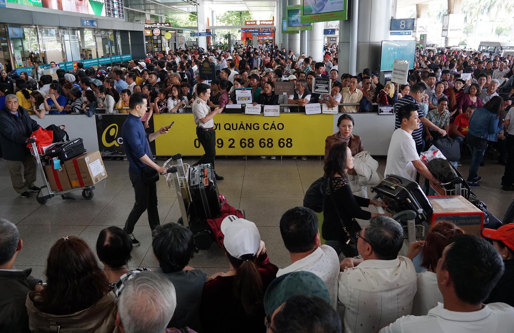 canh dong duc o san bay Tan Son Nhat anh 5