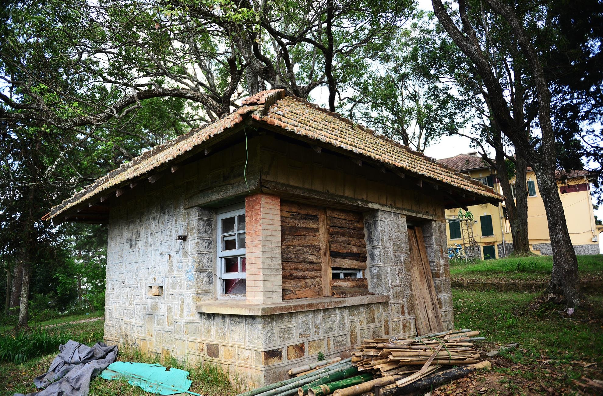 ngoi dinh tinh truong hon 100 tuoi o Da Lat anh 16