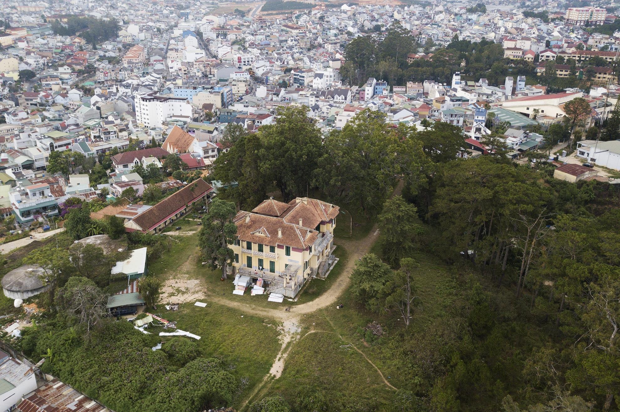 ngoi dinh tinh truong hon 100 tuoi o Da Lat anh 2