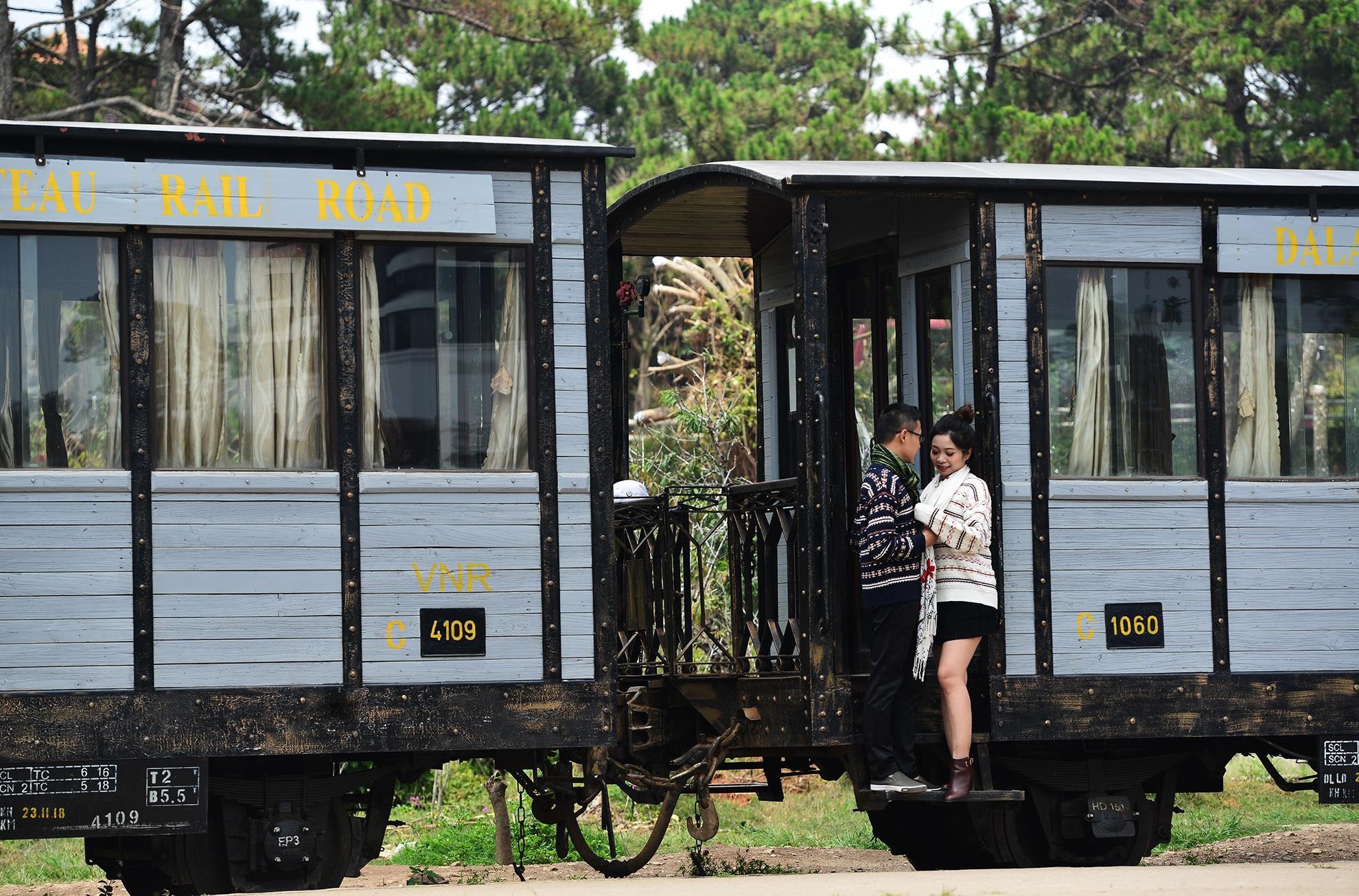 Nha ga gan 100 tuoi dep nhat Dong Duong o Da Lat hinh anh
