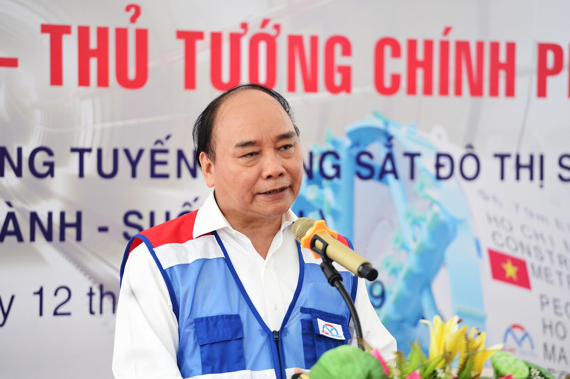 Thu tuong Nguyen Xuan Phuc thi sat metro so 1 anh 11