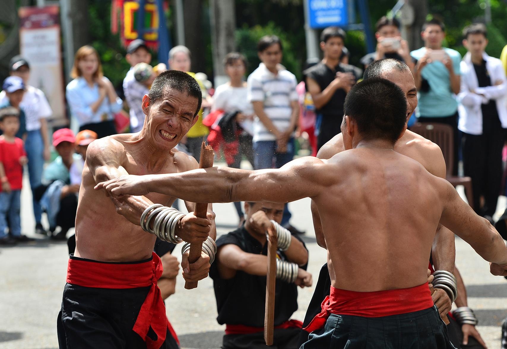Cac trung tam giai tri o Sai Gon dong nghet ngay gio to Hung Vuong hinh anh