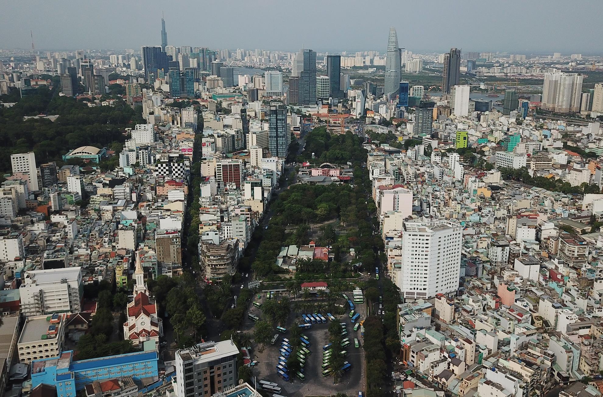 Cong vien o Sai Gon can thoi diem phai di doi anh 1