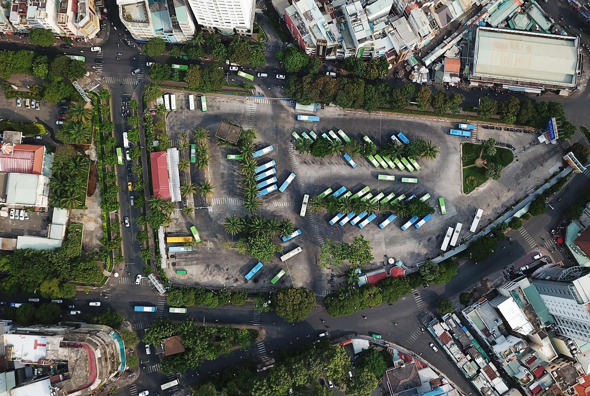 Cong vien o Sai Gon can thoi diem phai di doi anh 11