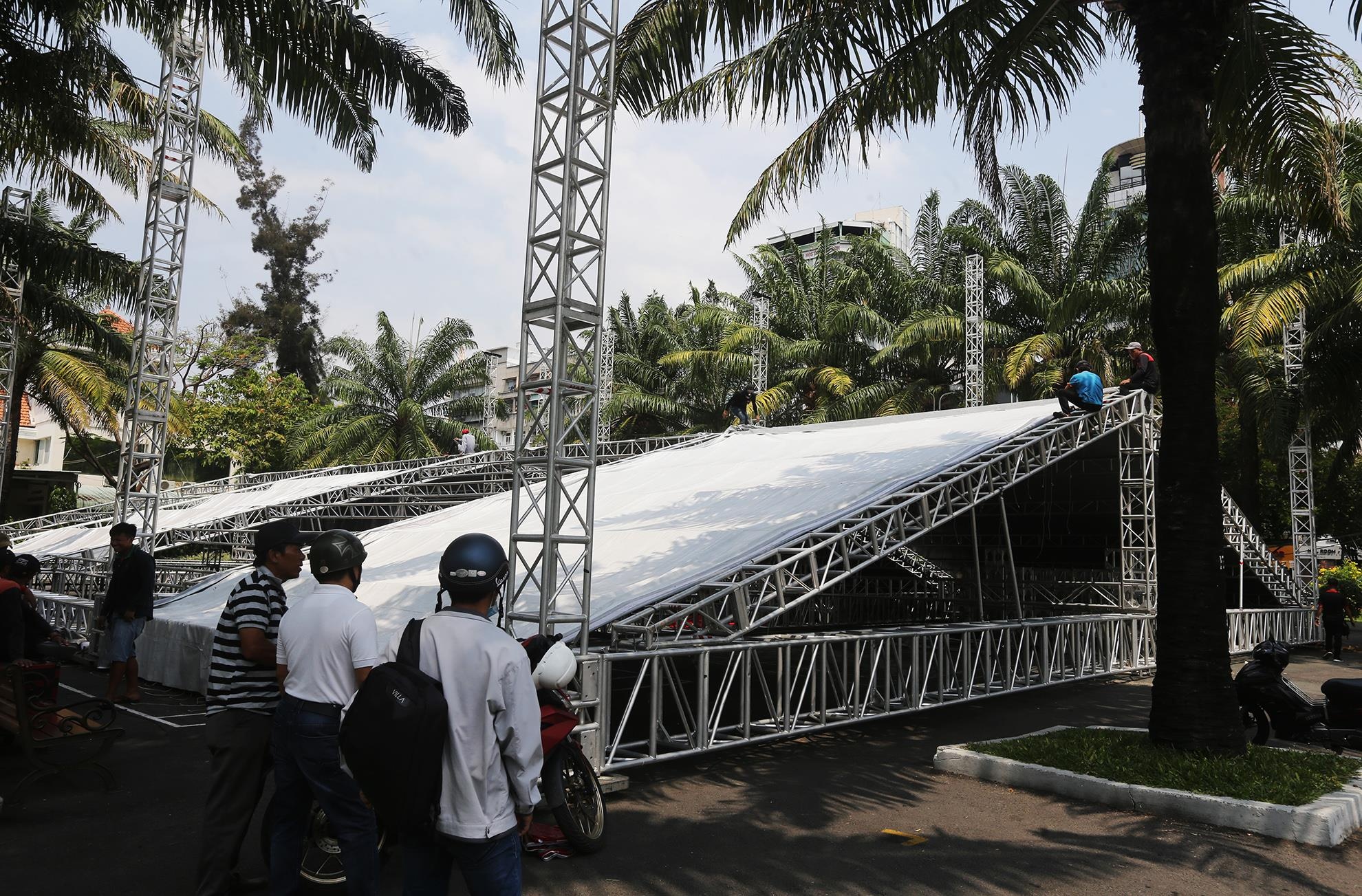 Cong vien o Sai Gon can thoi diem phai di doi anh 12