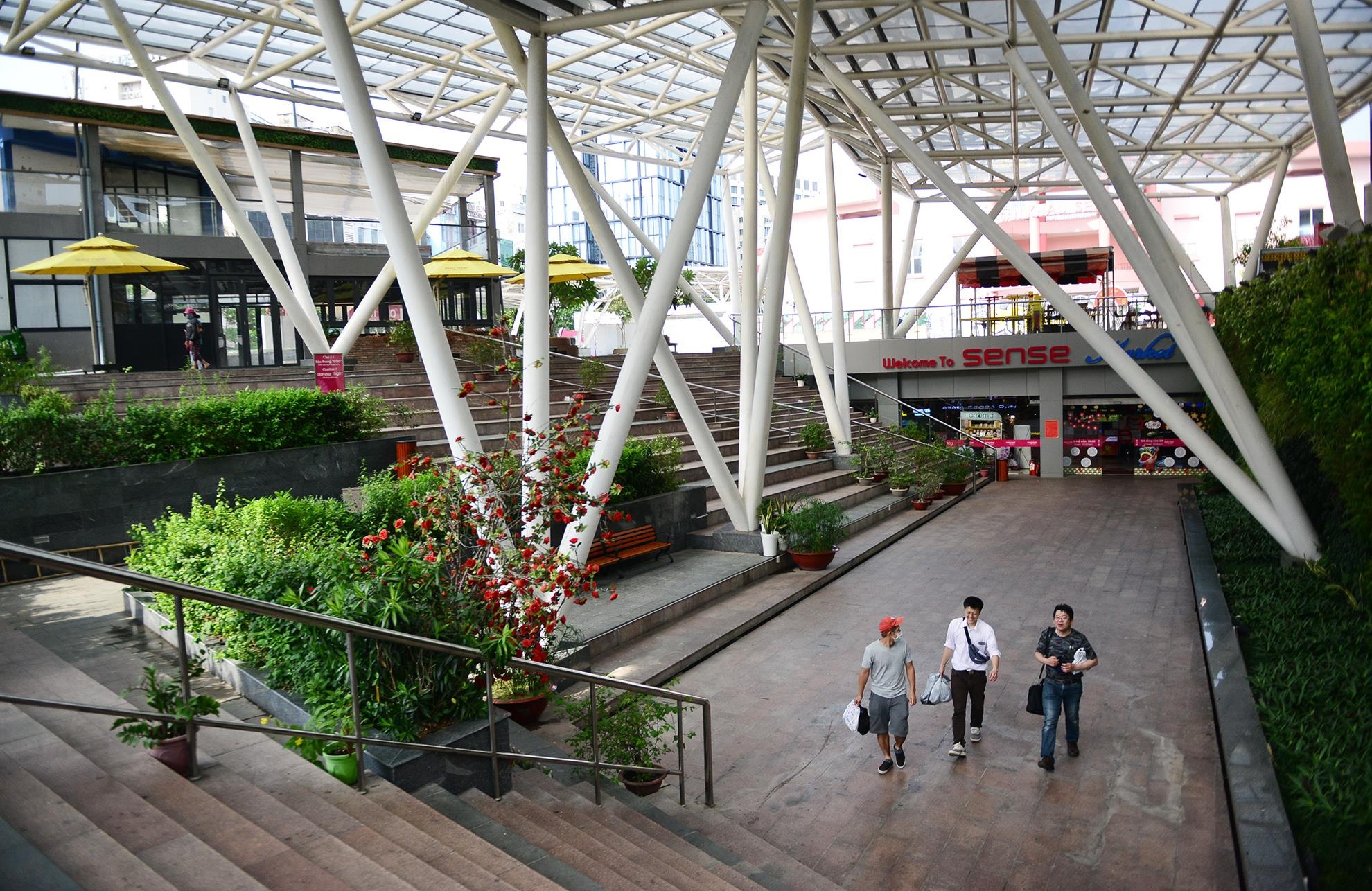 Cong vien o Sai Gon can thoi diem phai di doi anh 8