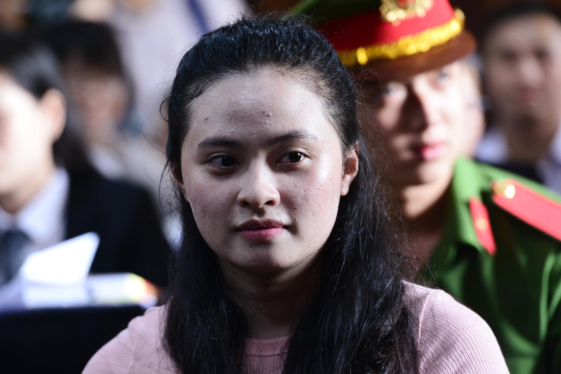 Hot girl Ngoc Miu hau toa sau 2 nam bi bat hinh anh