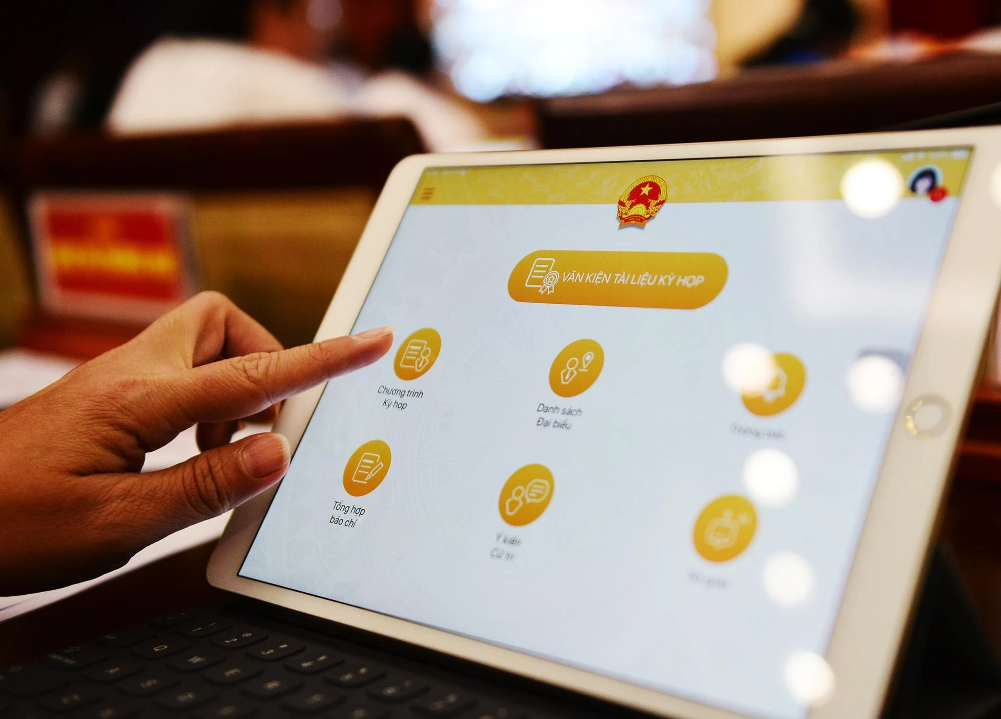 TP.HCM lan dau tien thuc hien 'ky hop khong giay' anh 7