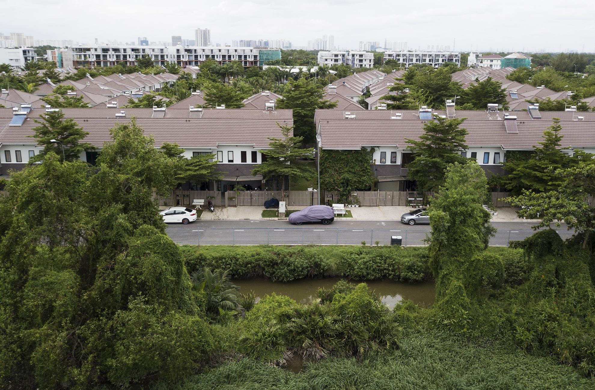 khu biet thu noi ca si Nhat Kim Anh bi trom anh 10