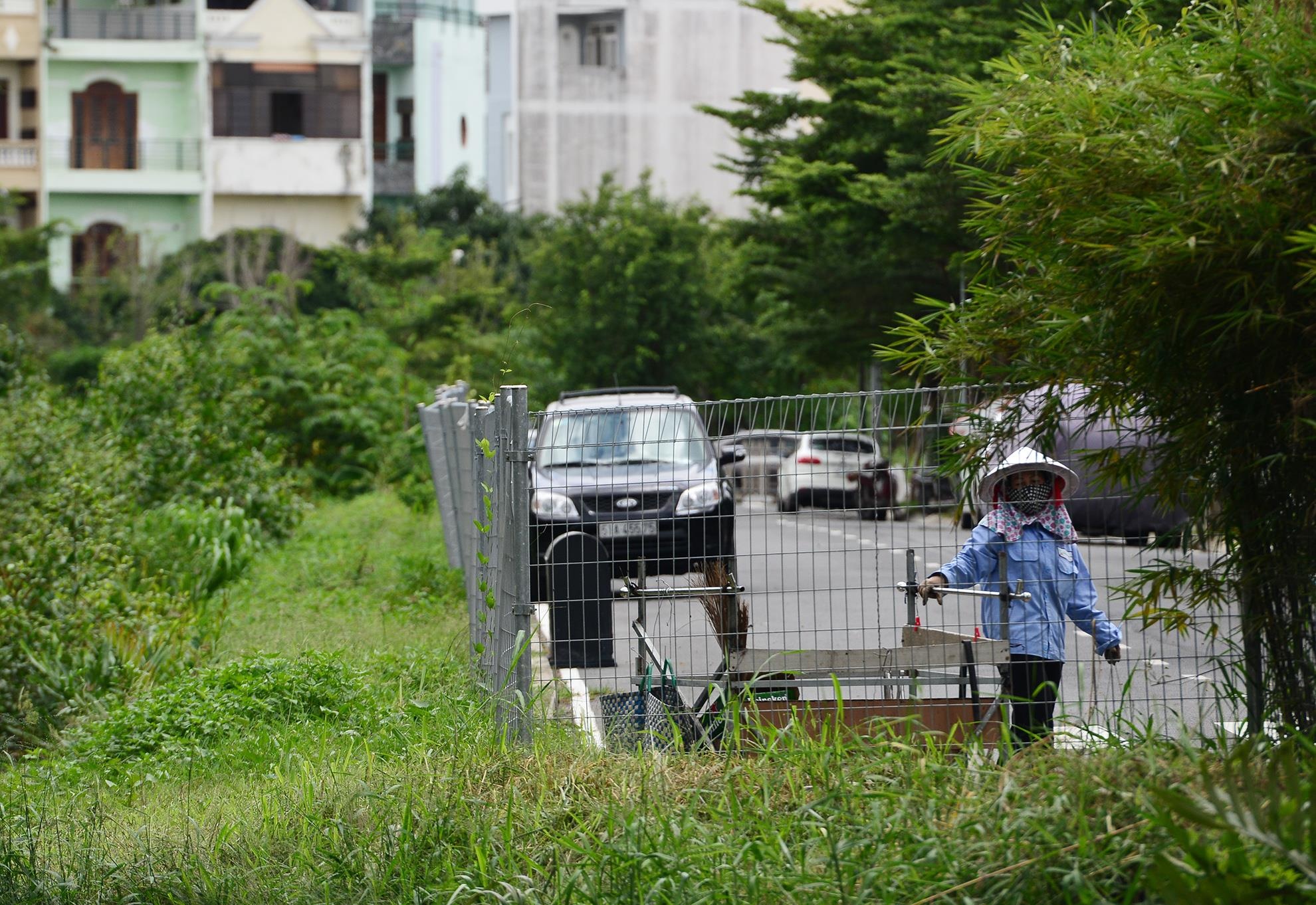 khu biet thu noi ca si Nhat Kim Anh bi trom anh 11