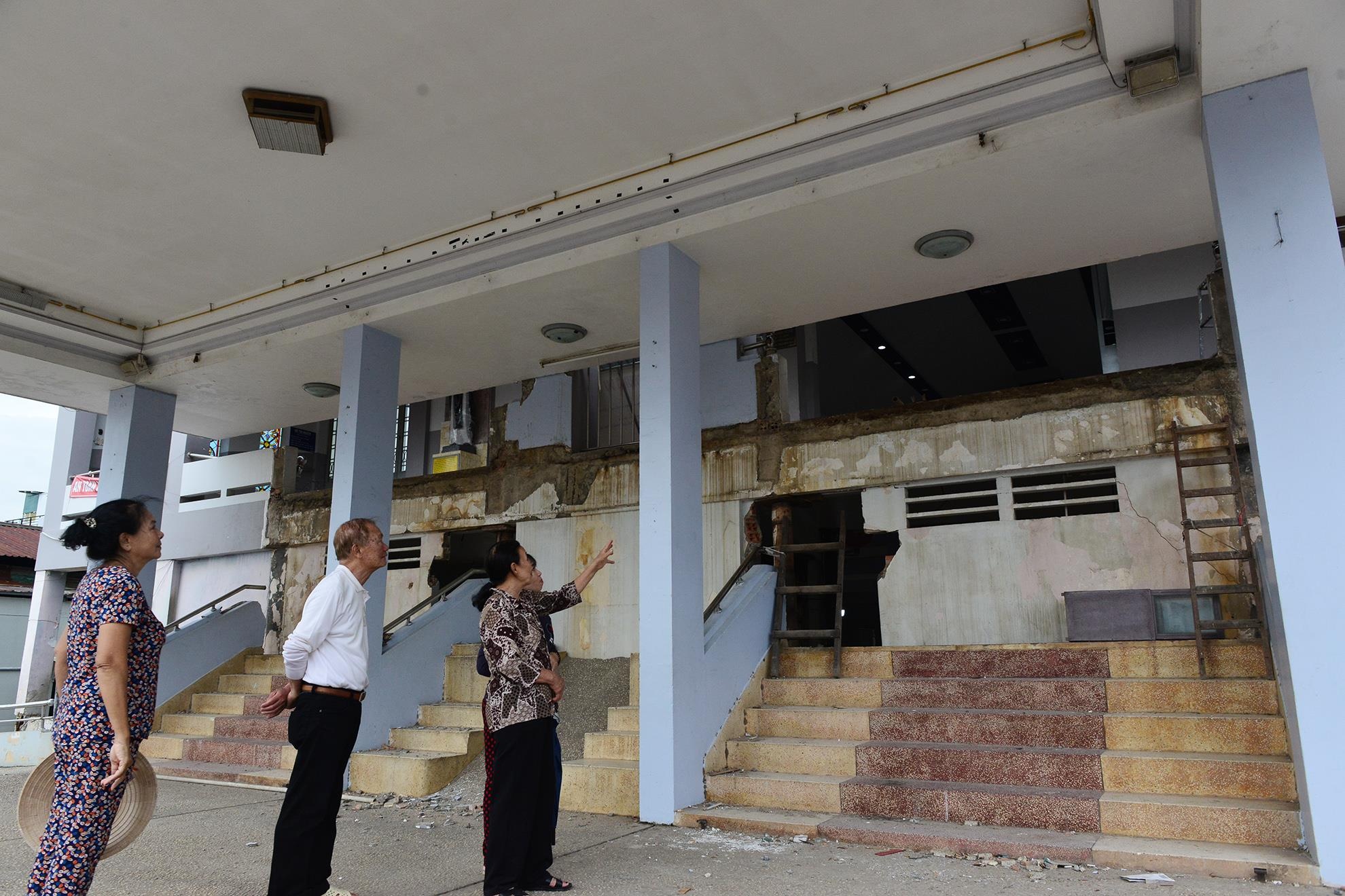 Than den nang nha tho len 2 m o Sai Gon anh 11