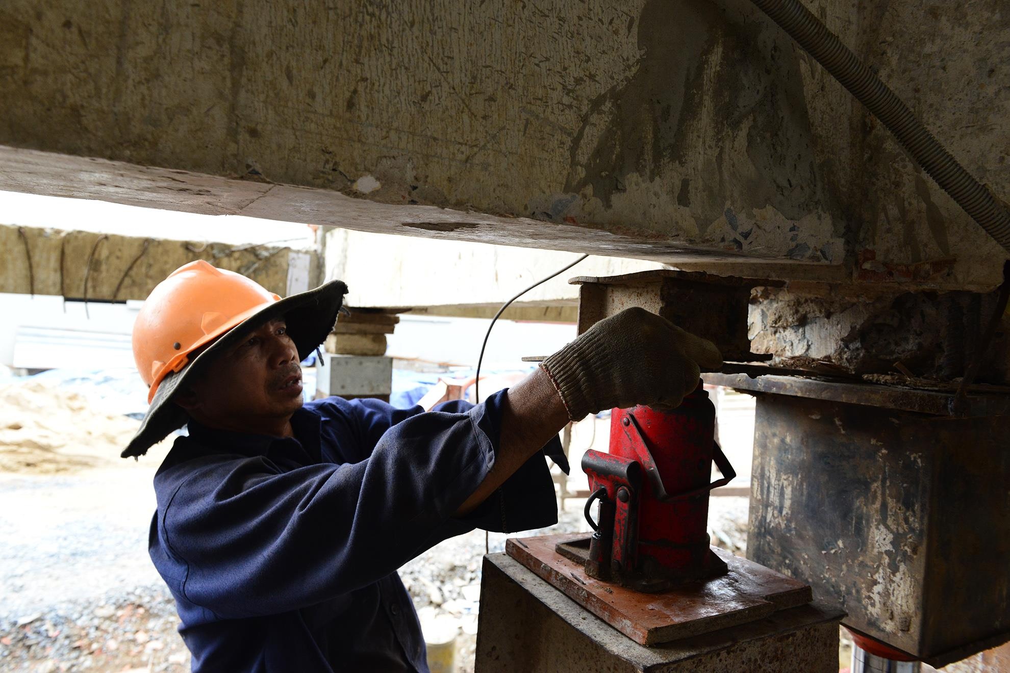 Than den nang nha tho len 2 m o Sai Gon anh 19