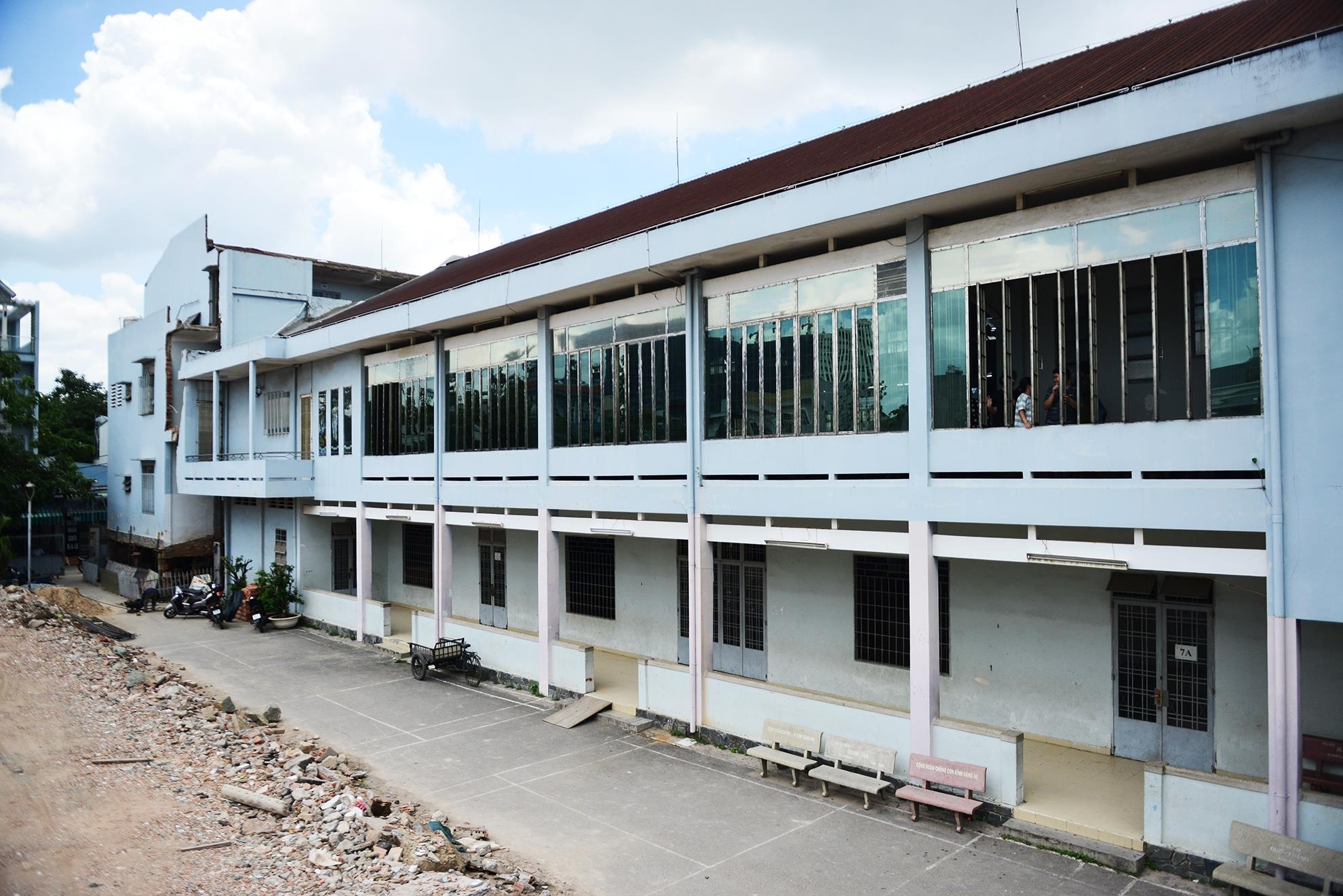 Than den nang nha tho len 2 m o Sai Gon anh 3