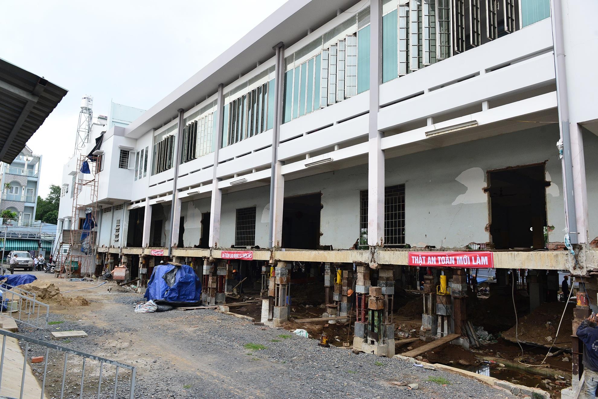 Than den nang nha tho len 2 m o Sai Gon anh 4