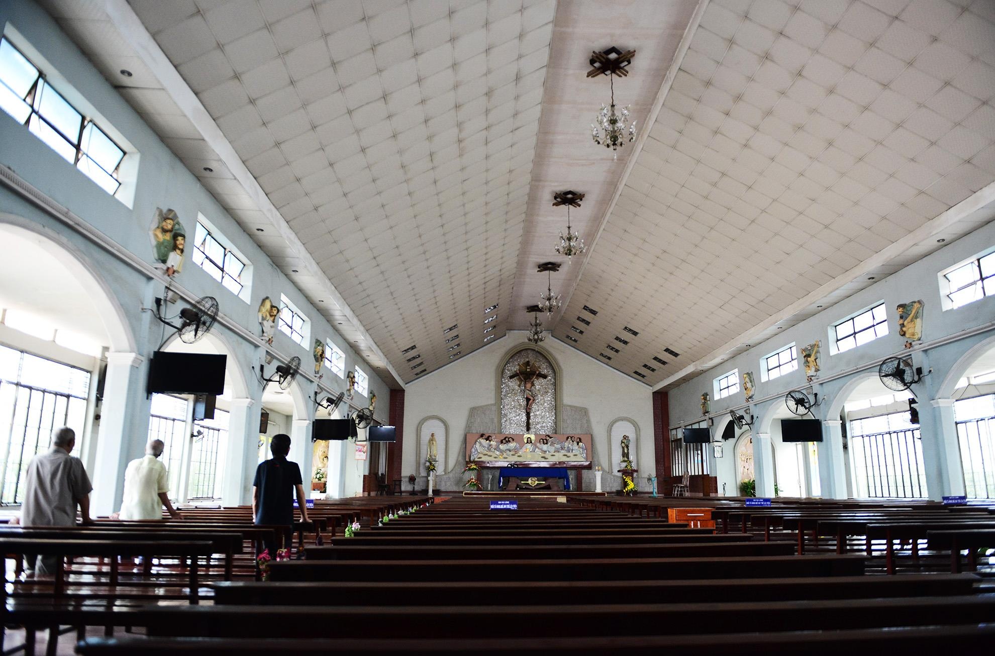 Than den nang nha tho len 2 m o Sai Gon anh 7