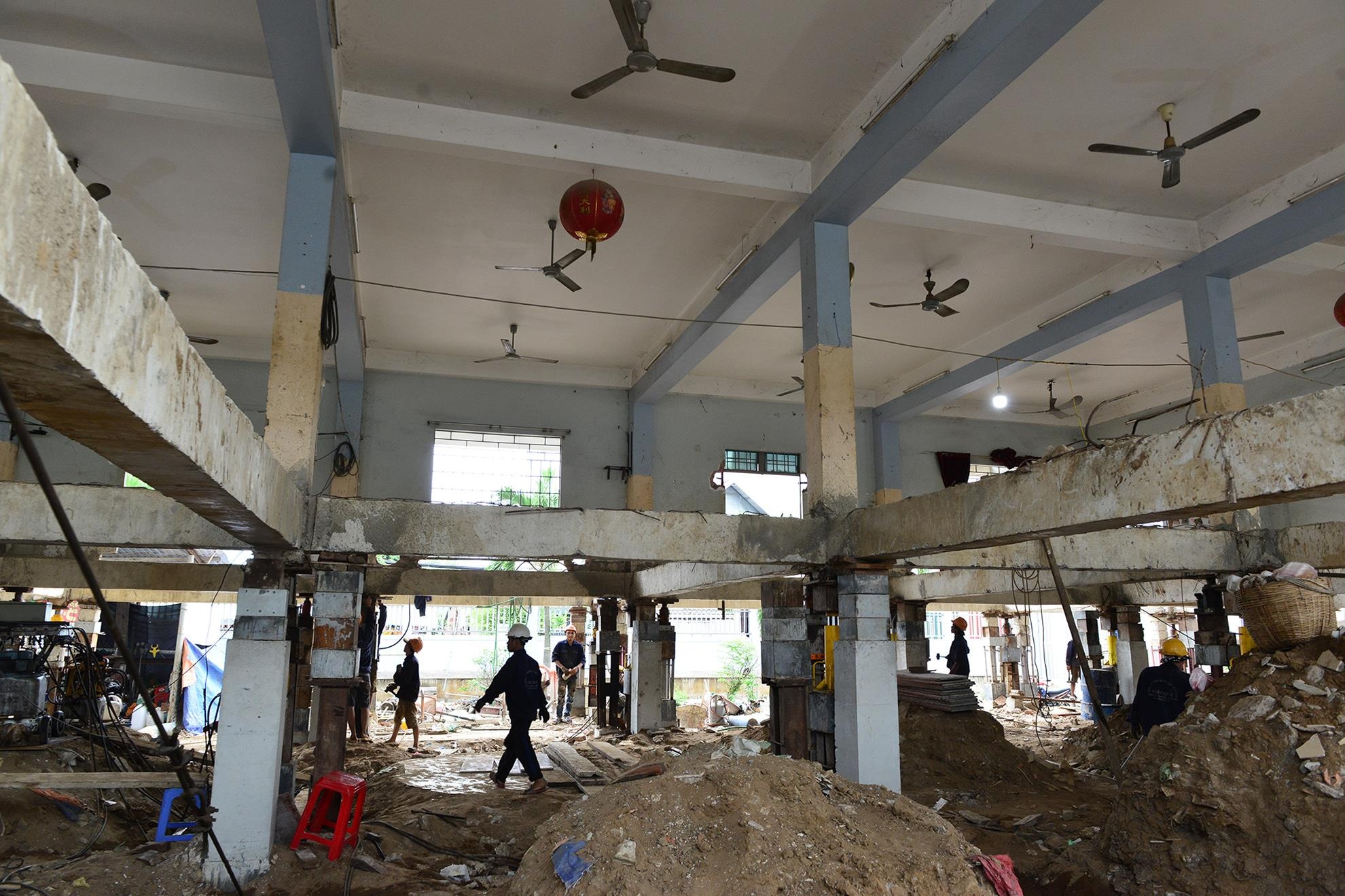 Than den nang nha tho len 2 m o Sai Gon anh 6