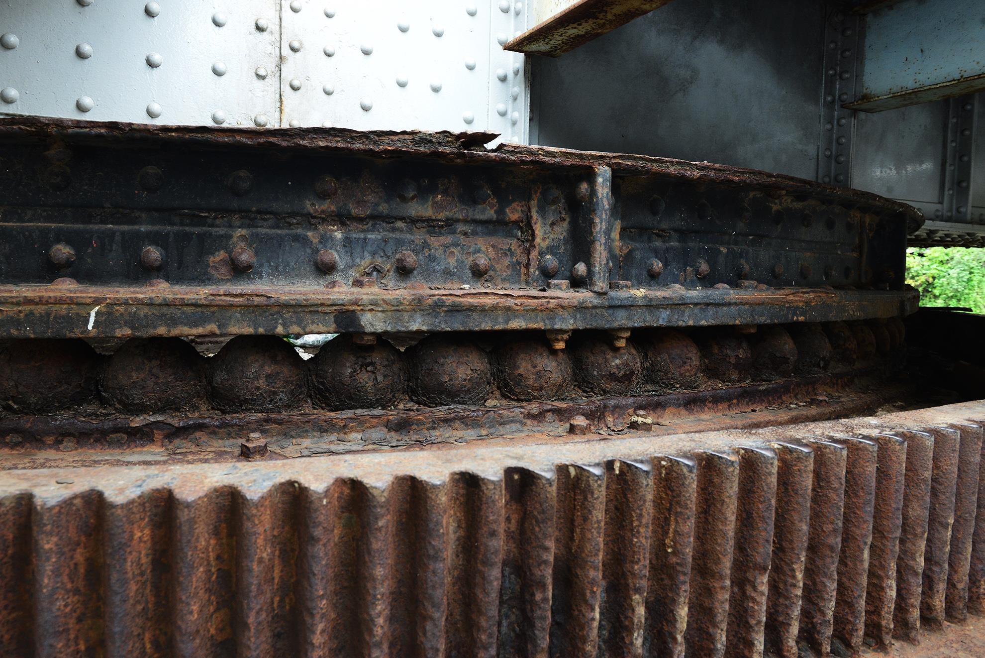 can canh cau sat 117 tuoi o Sai Gon anh 12