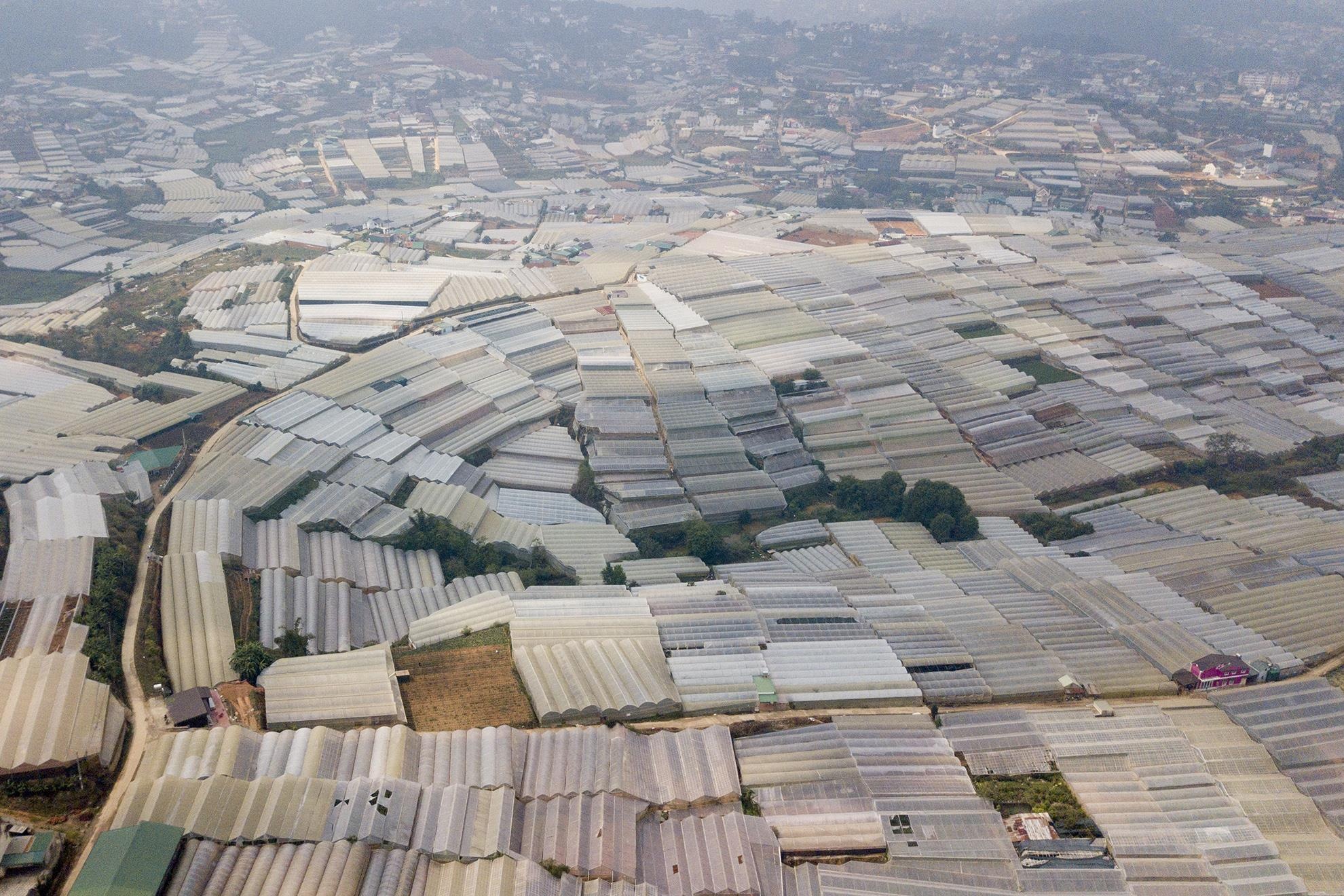 Nha kinh phu trang doi khien Da Lat thanh song hinh anh