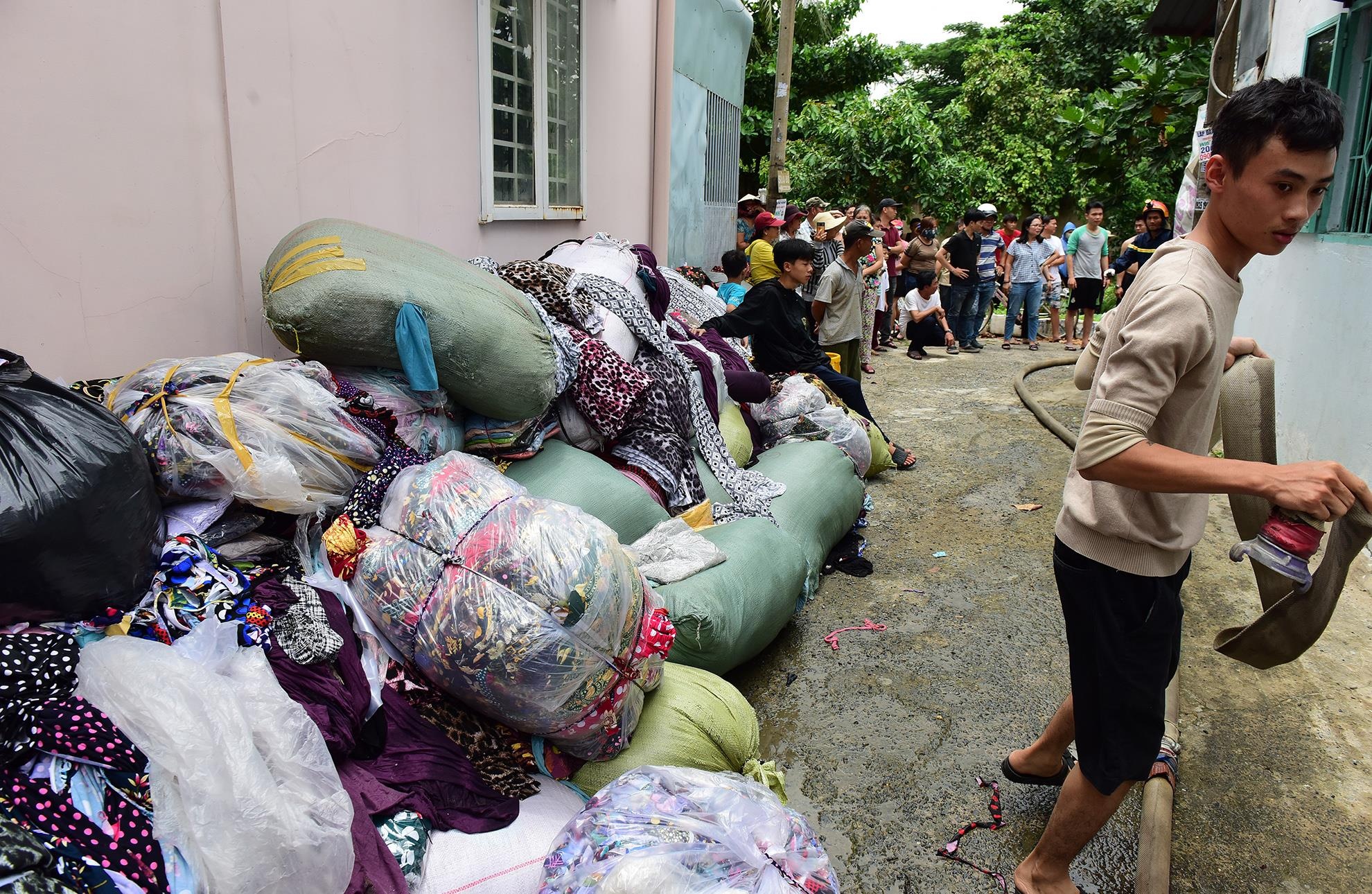 5 can nha bi thieu rui sau dam chay lon o Sai Gon anh 5