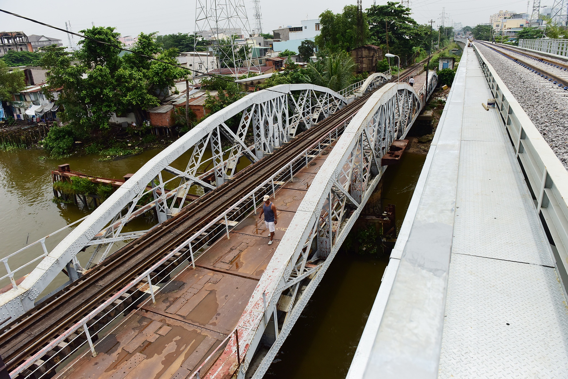 thu tai cau sat Binh Loi moi anh 16