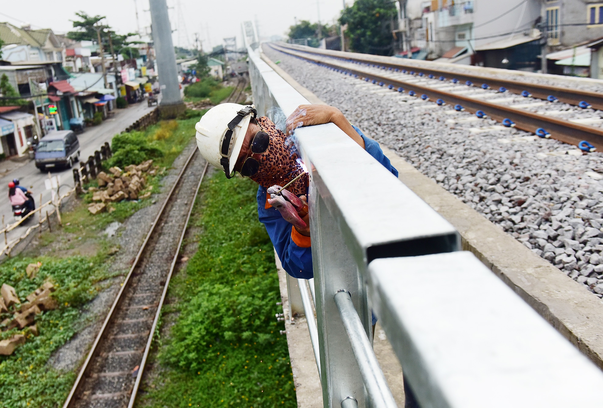thu tai cau sat Binh Loi moi anh 7