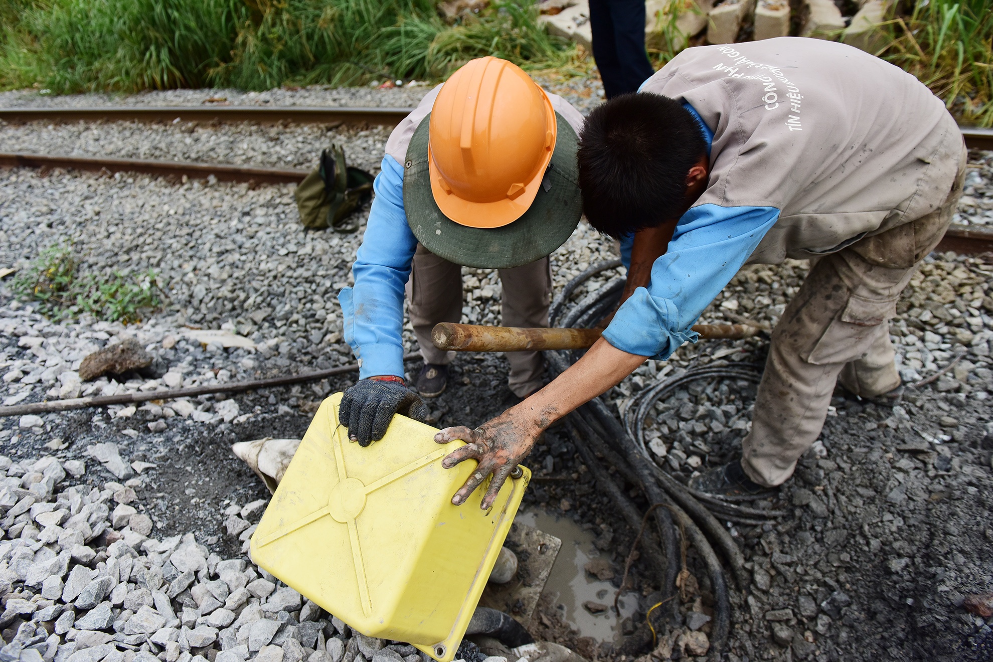 thu tai cau sat Binh Loi moi anh 8
