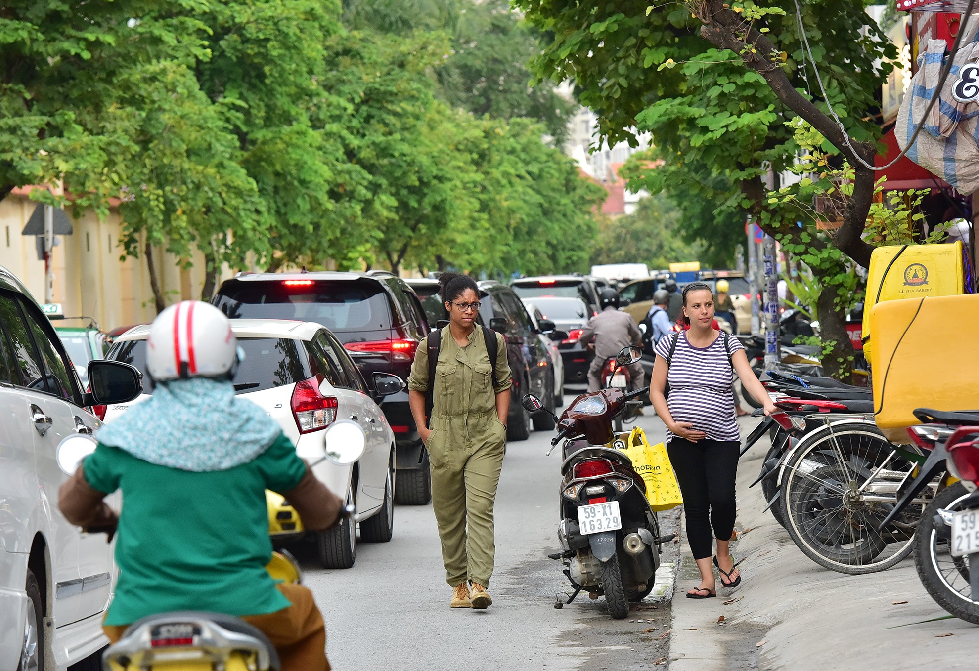 ngap nuoc ket xe trien mien o khu nha giau Sai Gon anh 12