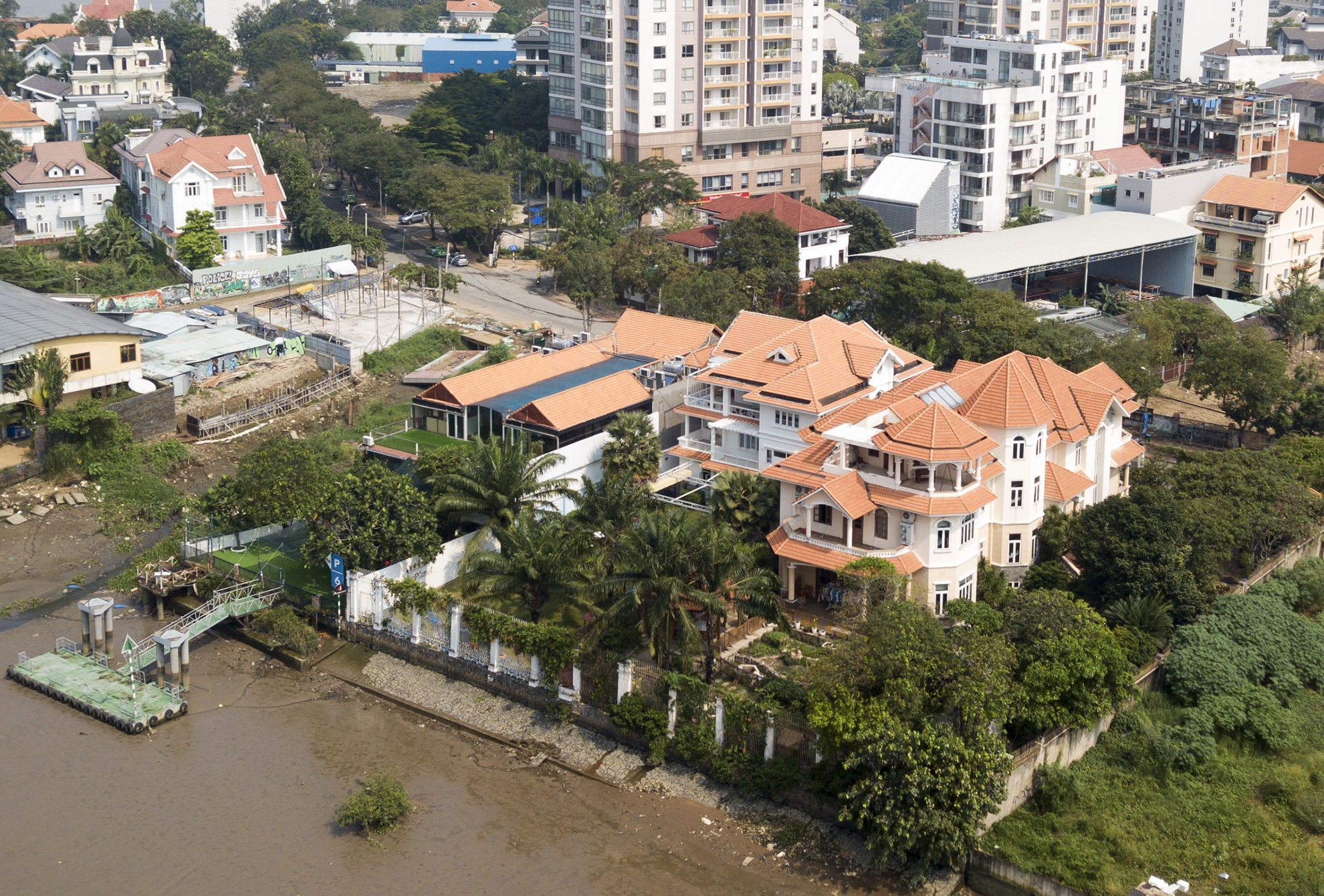 hien trang khu nha giau Thao Dien anh 4