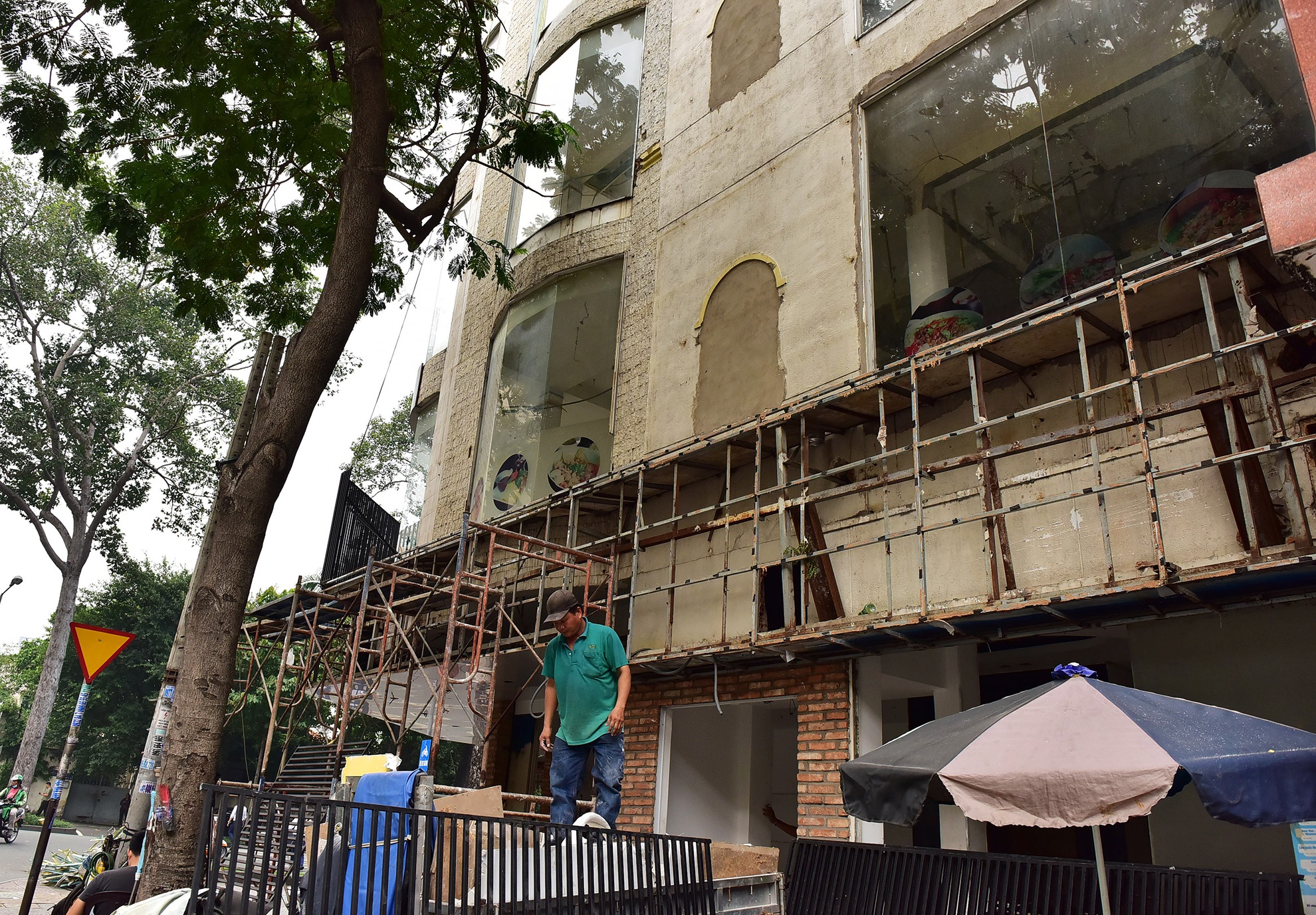 Hang loat chi nhanh Mon Hue dong cua o Sai Gon anh 12