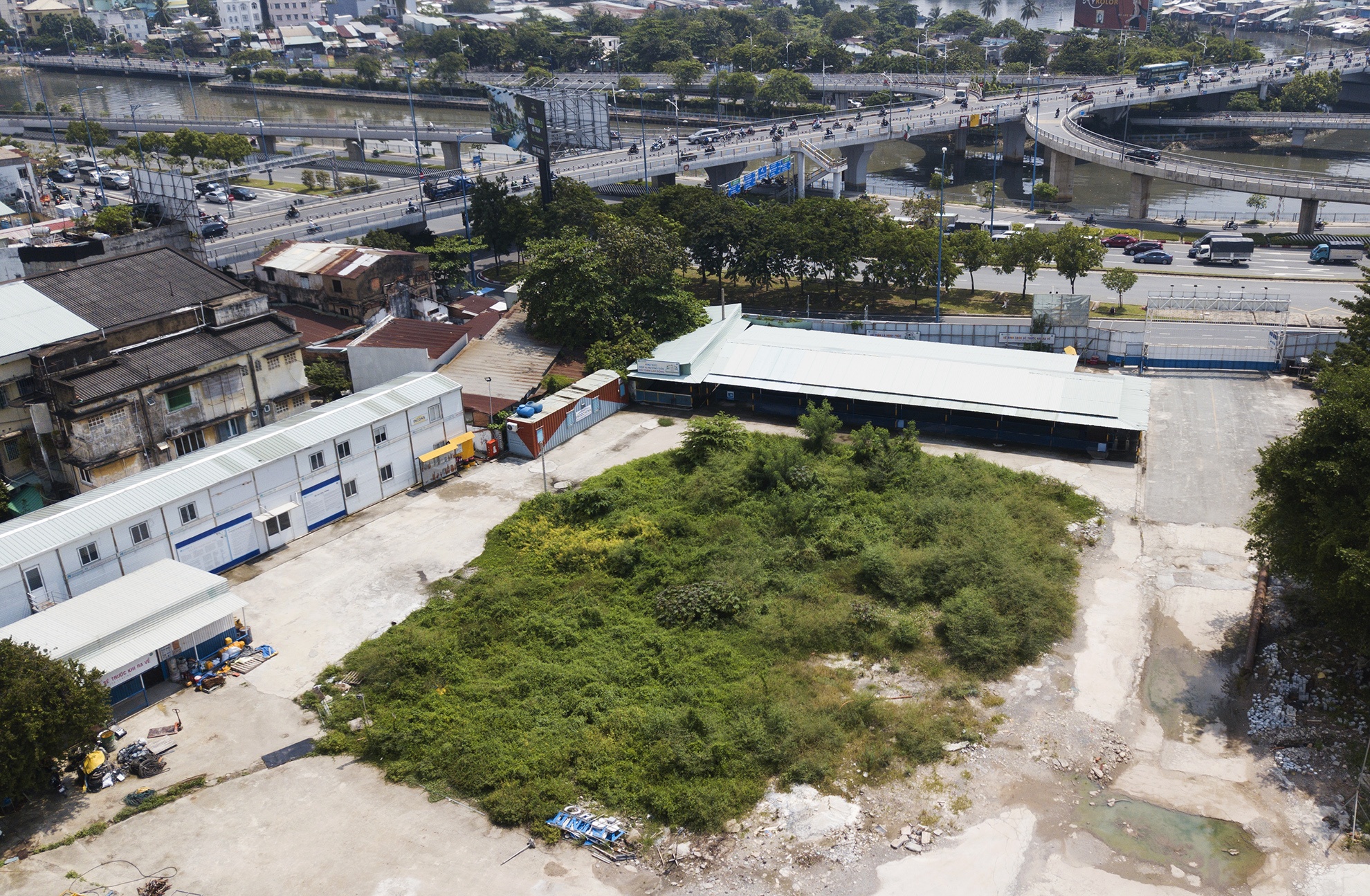 du an 5 sao lien tuc bi UBND TP.HCM cuong che anh 12