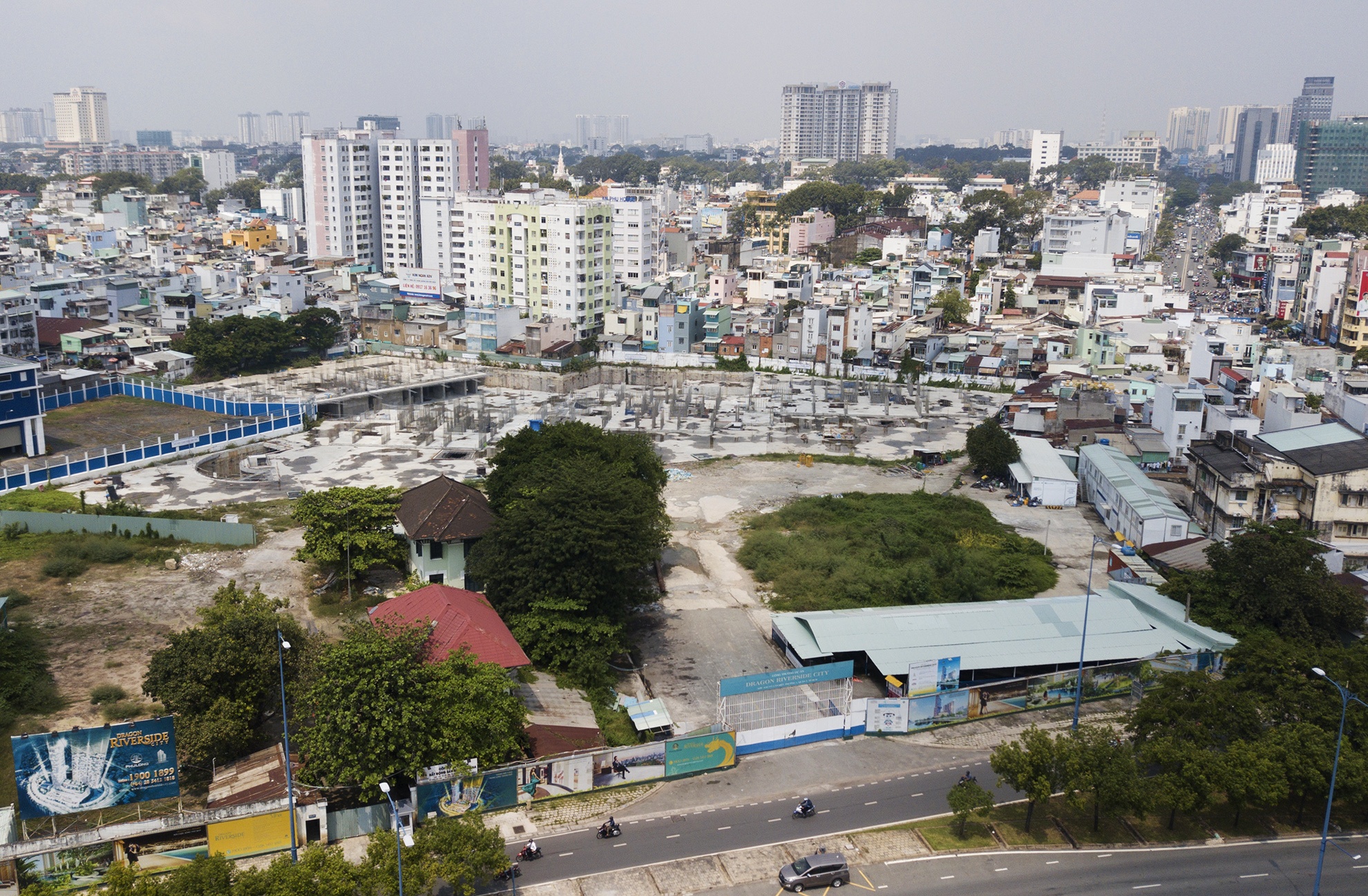 du an 5 sao lien tuc bi UBND TP.HCM cuong che anh 2