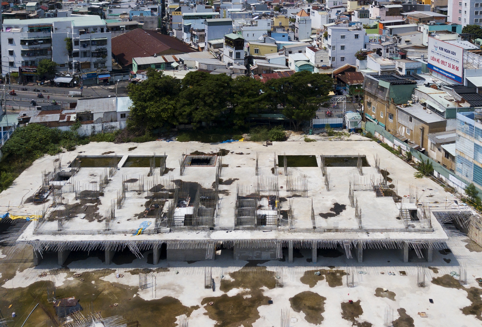 du an 5 sao lien tuc bi UBND TP.HCM cuong che anh 5