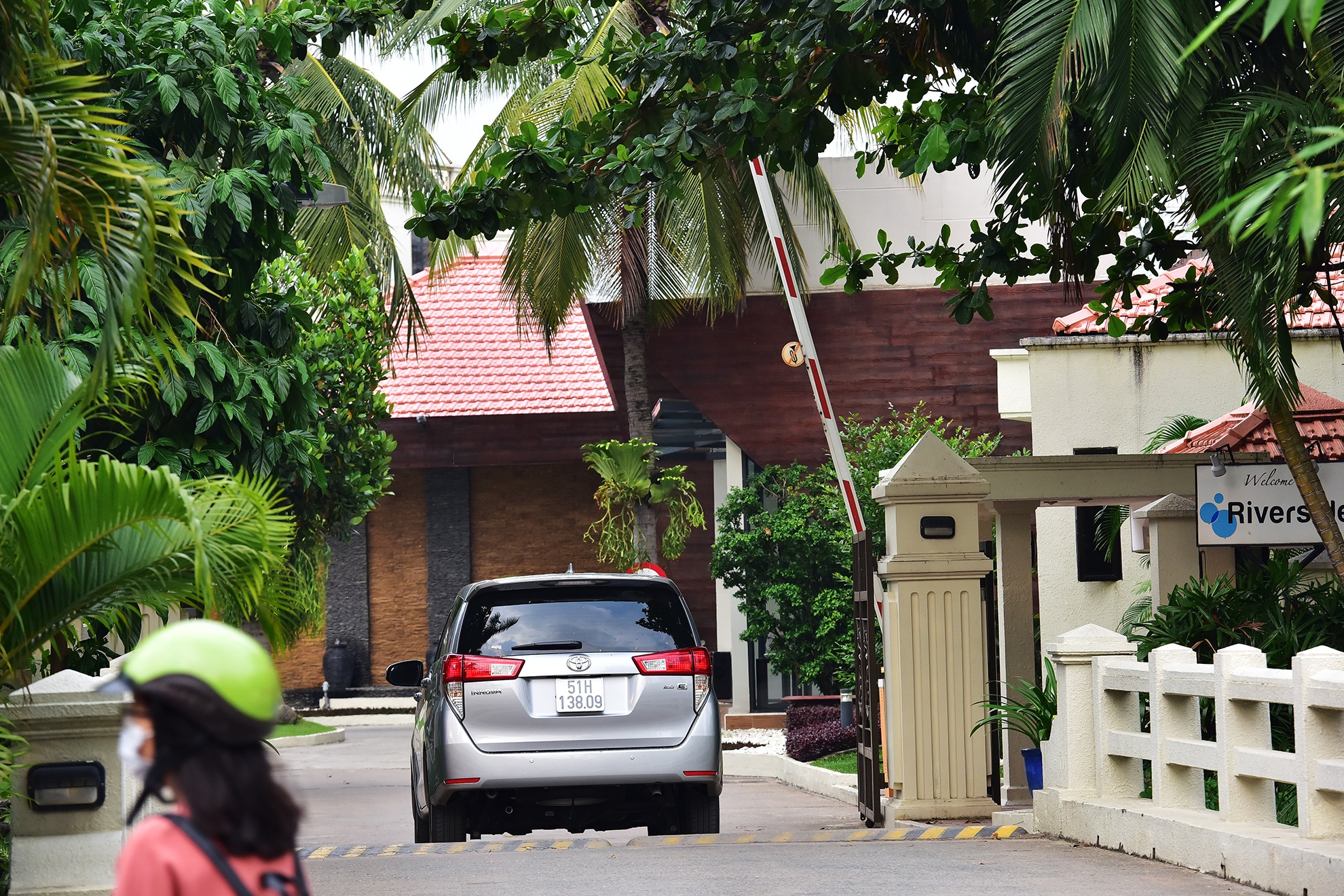 Biet thu bit kin bo song khu nha giau Thao Dien anh 7