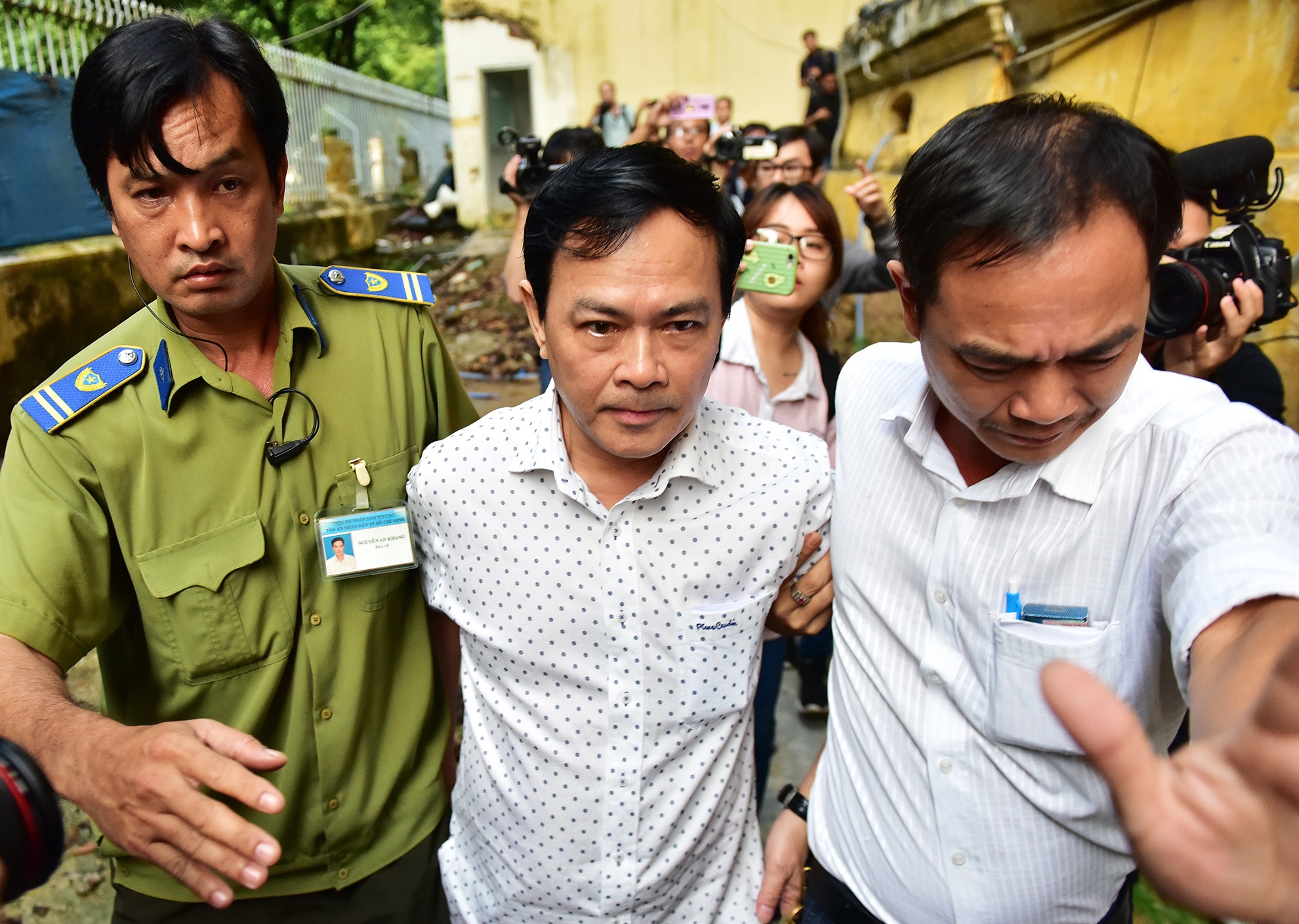 Nguyen Huu Linh khang cao khong thanh cong anh 2