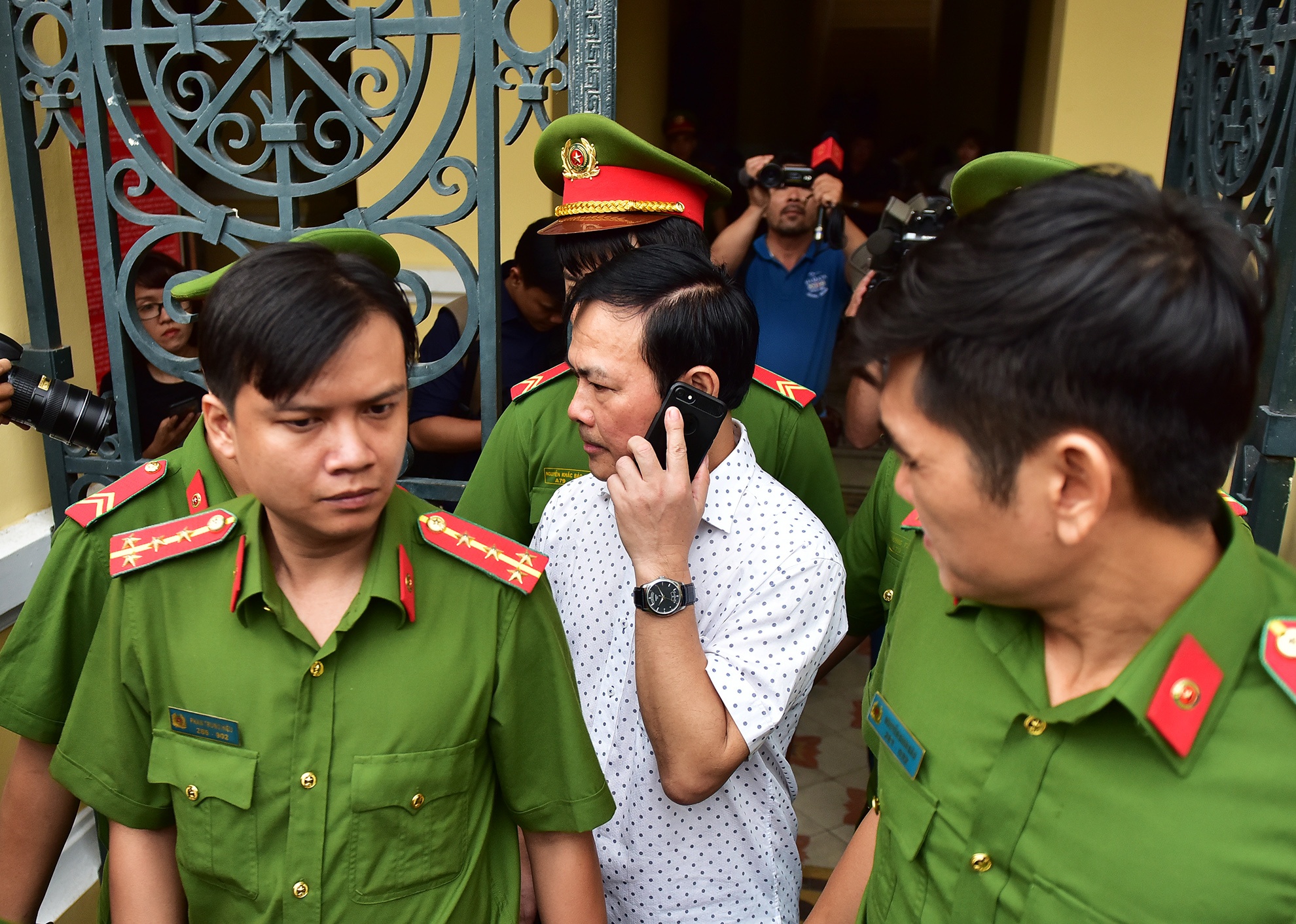 Nguyen Huu Linh khang cao khong thanh cong anh 9