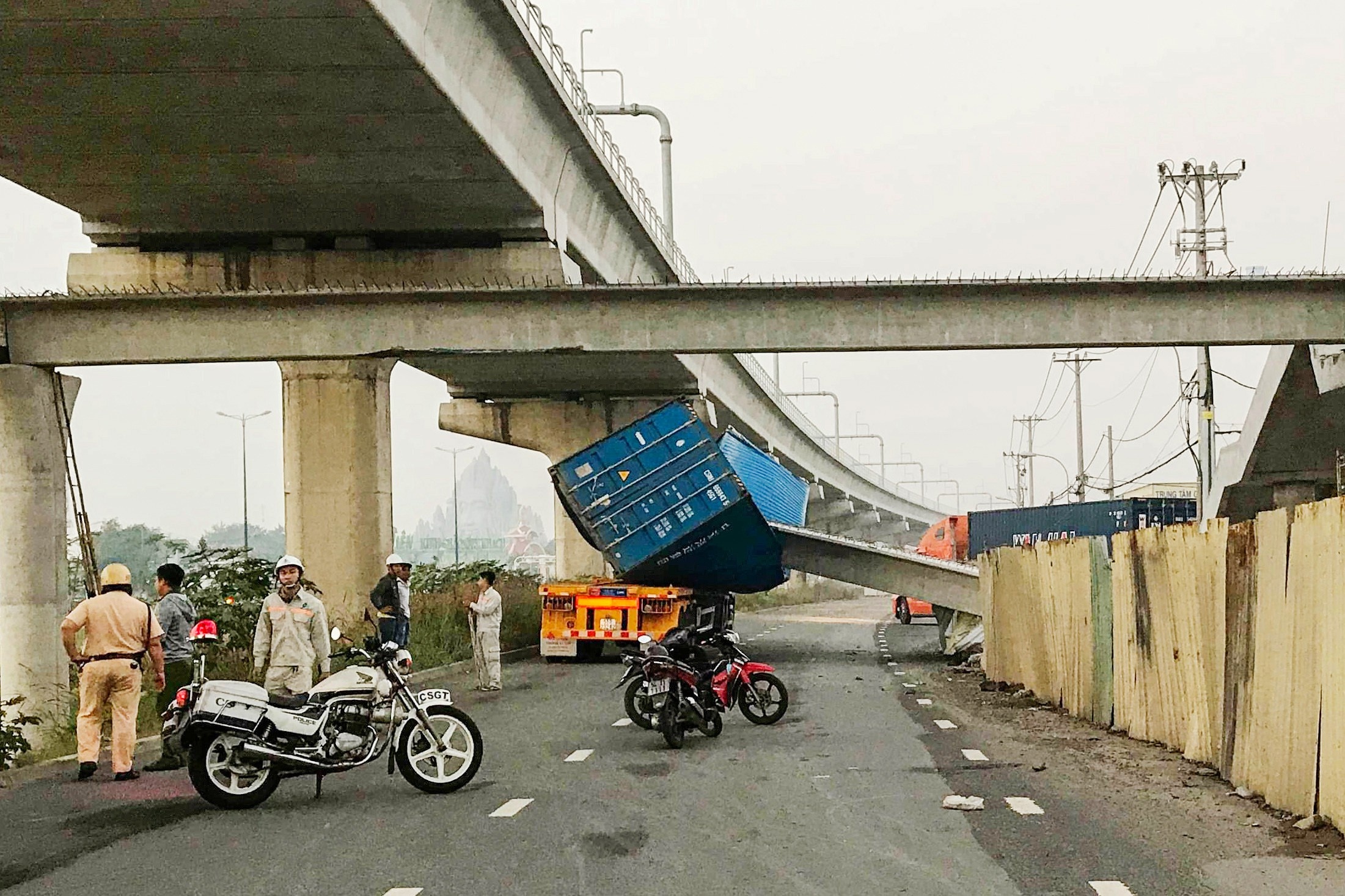dam cau bo hanh de bep container anh 3