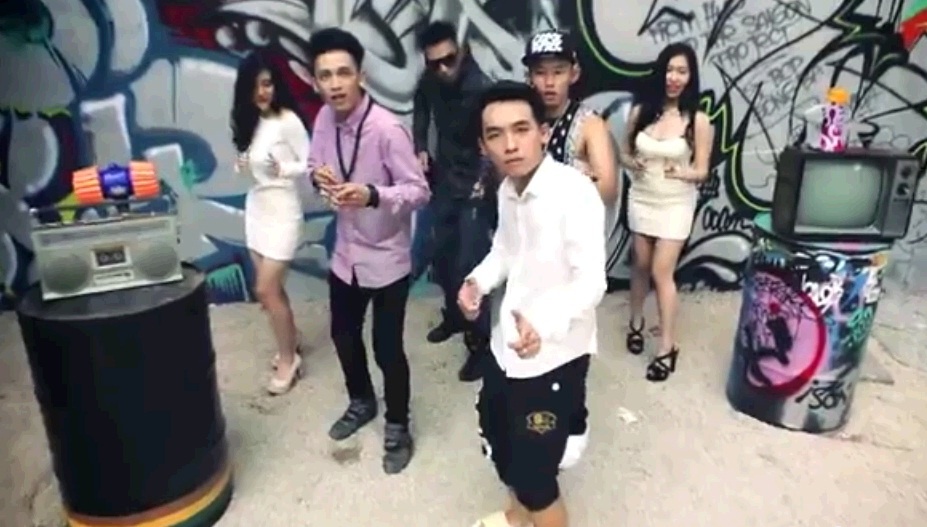 Clip vui nhon ve thanh nien nghiem tuc hinh anh