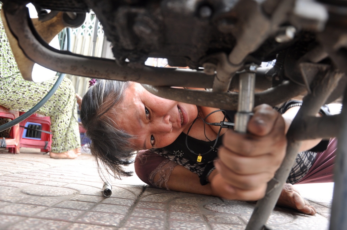 Nhung nguoi phu nu Sai Gon 30 nam lam viec cua dan ong hinh anh