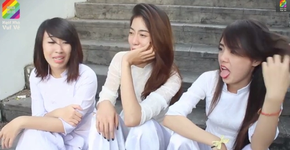 Clip hai huoc su khac biet giua phim va doi cua BB&BG hinh anh