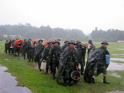 Ap thap ap sat, gan 64.000 bo doi, dan quan truc chien hinh anh