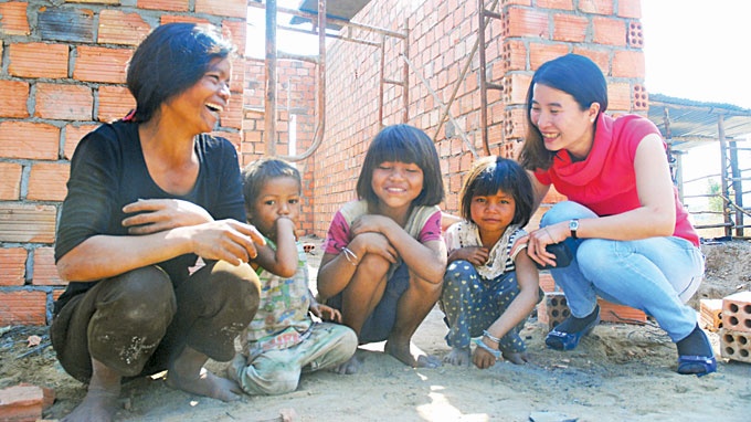 Ngoi nha o lang Bui hinh anh