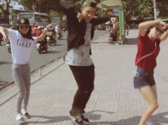 Clip gioi tre cover ca khuc 'Happy' theo phong cach Sai Gon hinh anh