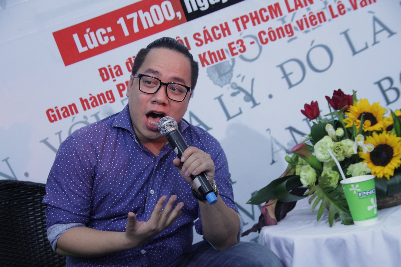 Tung Leo: '9X sang tao nhung ham danh vong' hinh anh