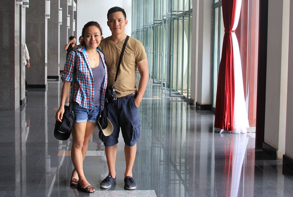 Chỉ 10 ngày sau khi tỏ tinh, Hoàng đã ngỏ lời cầu hôn Chi.