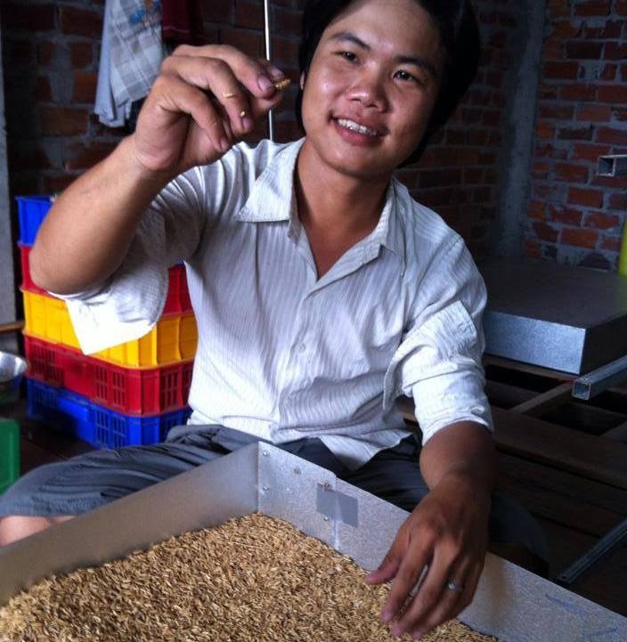 9X tu tho sua xe den ong chu thu nhap 20 trieu dong/thang hinh anh