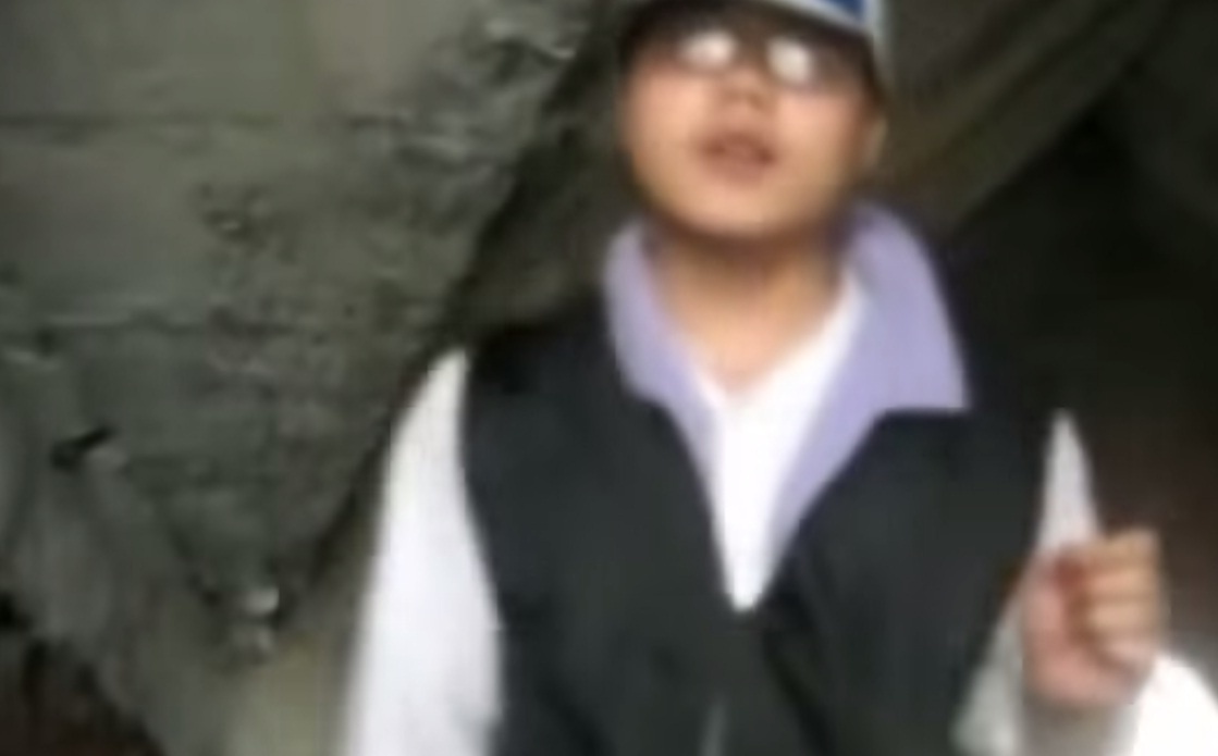 Nam sinh luan ve cach day su mot chieu gay tranh cai hinh anh