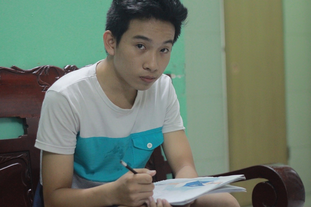 Tam su ngay thi tot nghiep cua 9X mo coi ba, me benh nang hinh anh